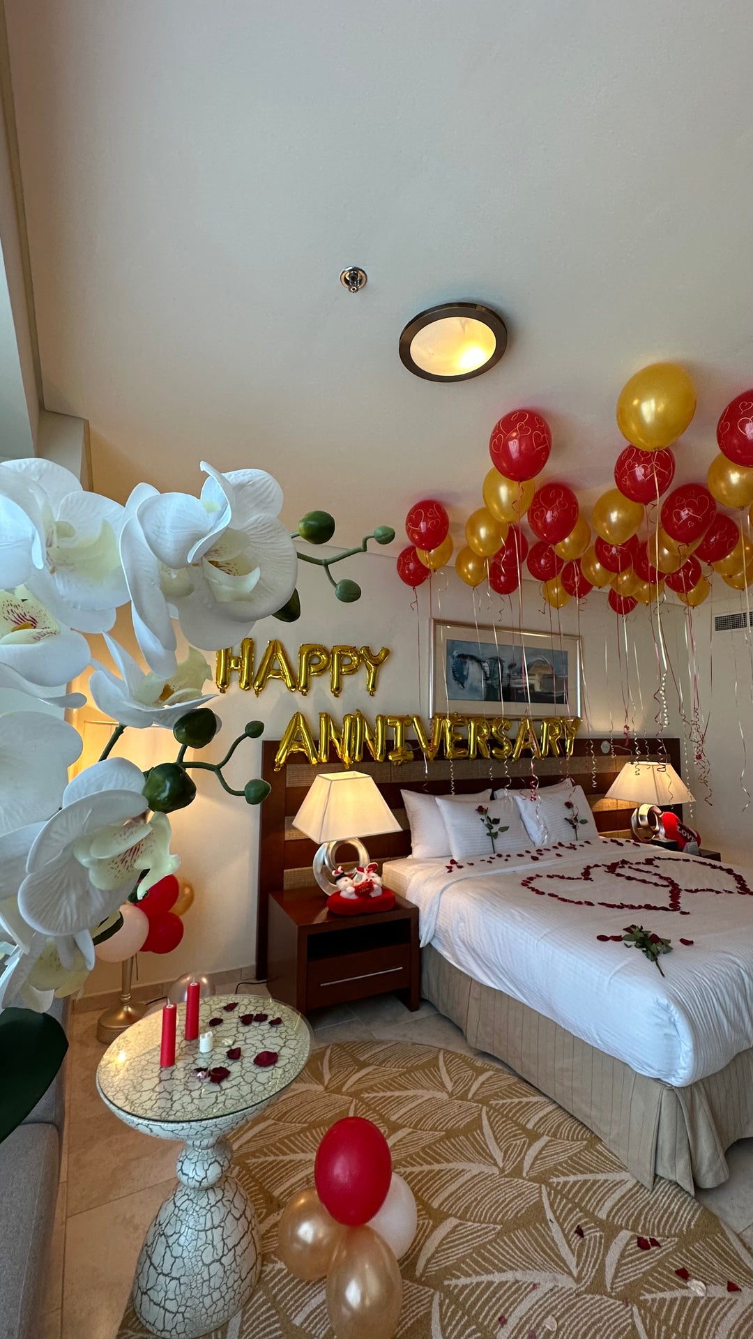 anniversary decoration