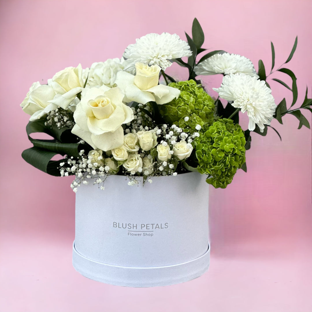 Je T’aime white box bouquet