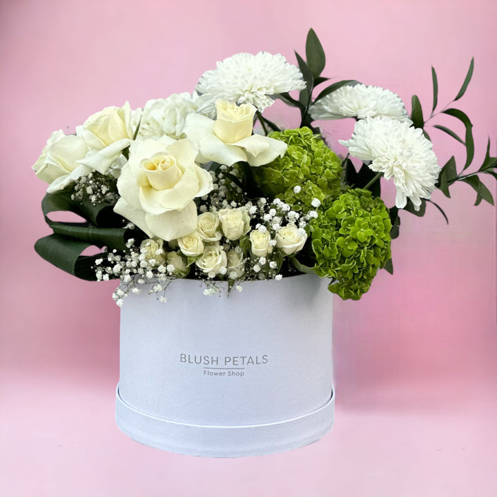 Je T’aime white box bouquet