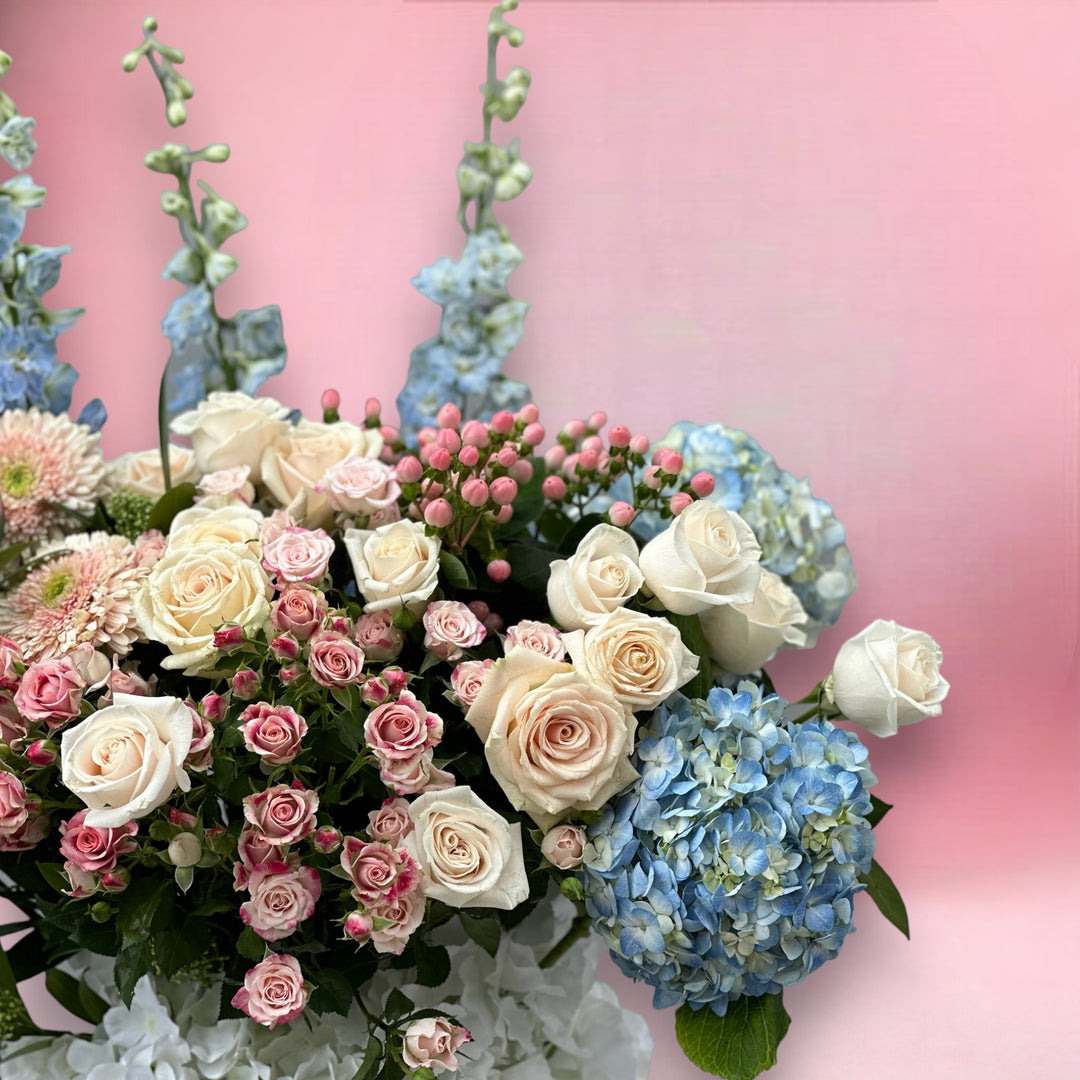  Order Online Flowers in a Vase