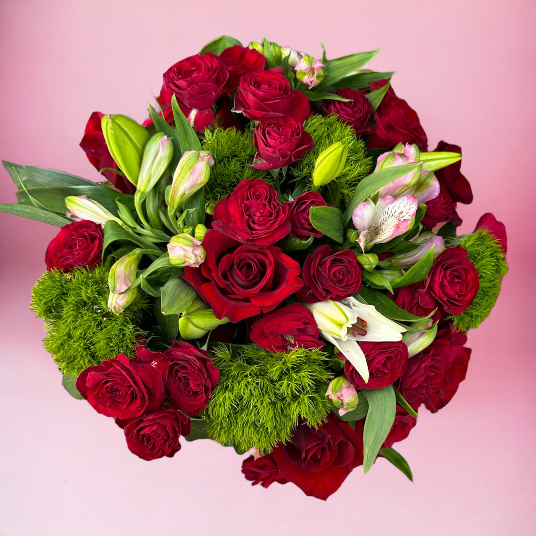Red rose flower Bouquet  