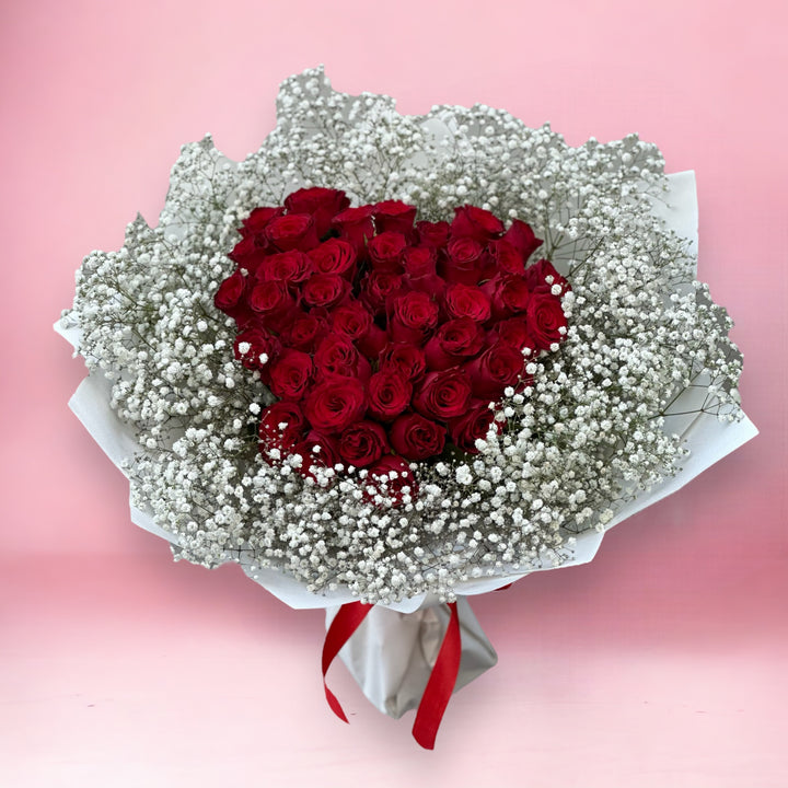 Love @ fist sight Valentine's day flower bouquet dubai