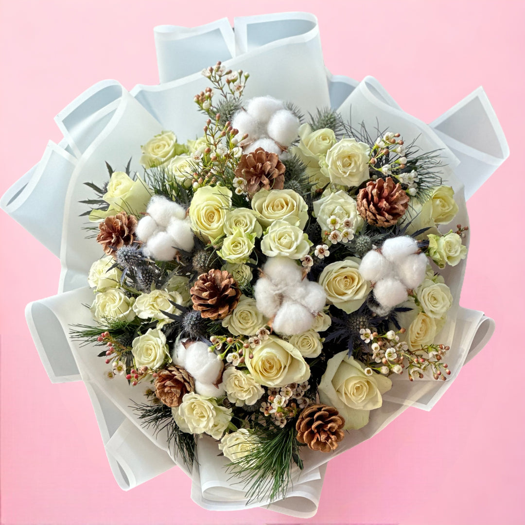 Buy Christmas white bouquet Dubai